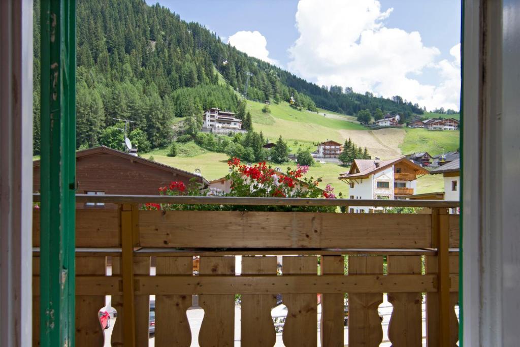 Chalet Madrisa Corvara In Badia Ngoại thất bức ảnh